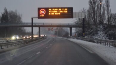 Photo of La neige tombe sur la Flandre, des perturbations observées sur les routes et dans les transports